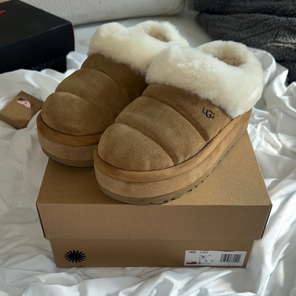 UGG Brown platform Slippers